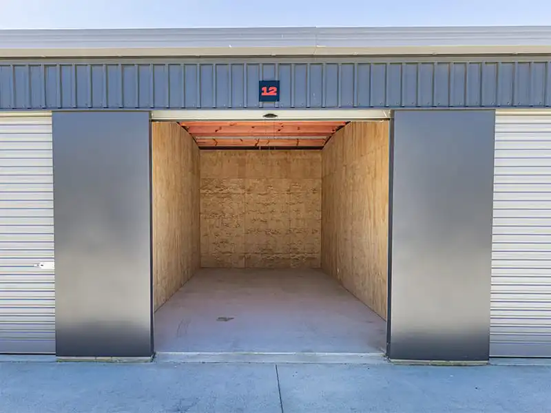 Medium Unit – 6m x 3m